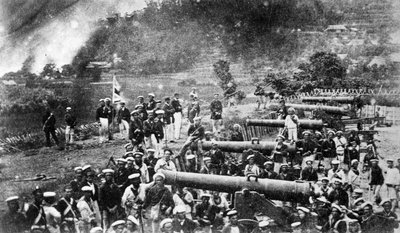 Flotta combinata di Gran Bretagna, America, Francia e Paesi Bassi che occupa i forti della batteria a Shimonoseki, Giappone, 1864 da Felice Beato